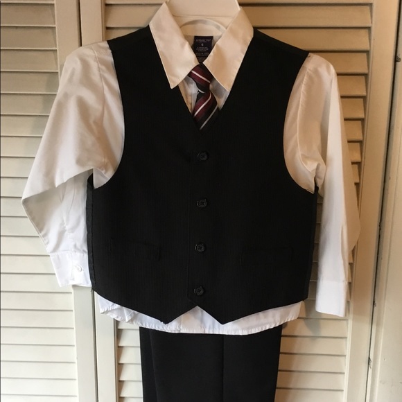 Arrow Other - Boys 4 piece outfit, size 6
